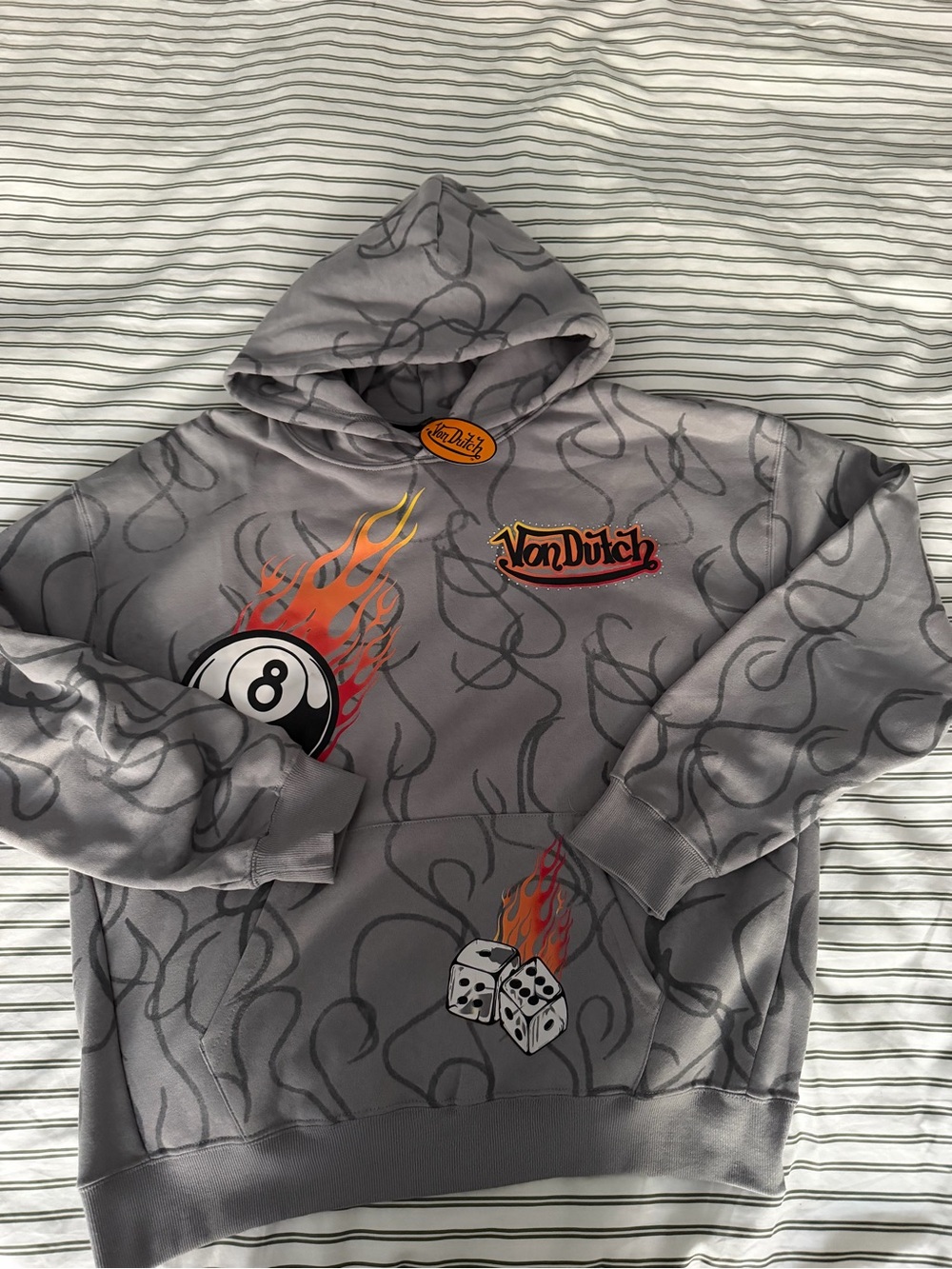 Von Dutch Gray 8 Ball Dice Graphic Hoodie Size L NWT